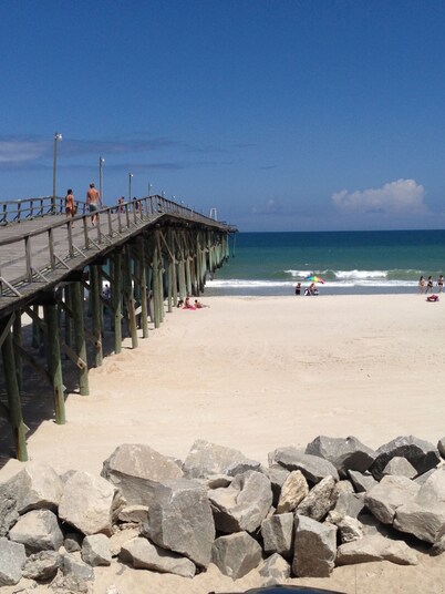 Renovated, 1 BR 1.5 Bath Condo steps from the Ocean