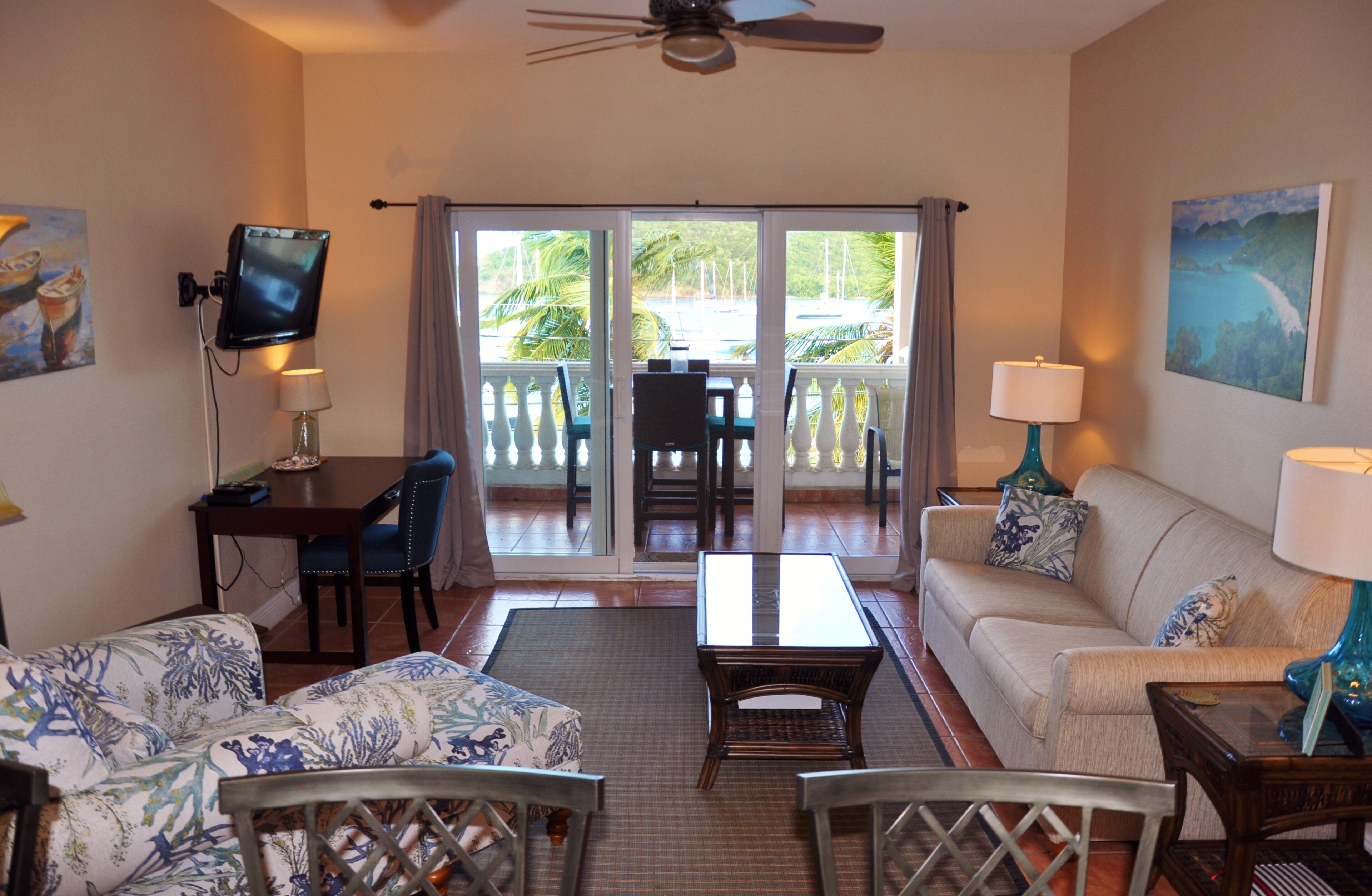 Smart TV, DVD player, stereo