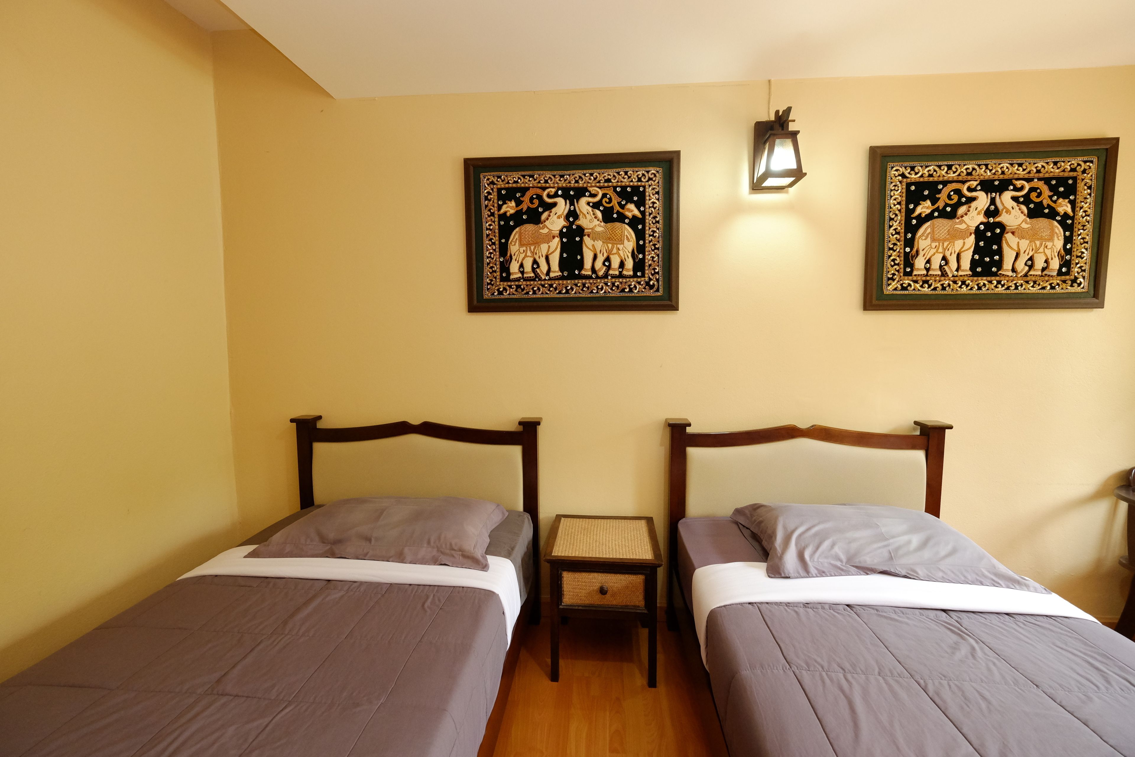 Standard Twin Room | Desk, free WiFi, bed sheets
