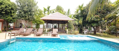 Outdoor pool, sun loungers