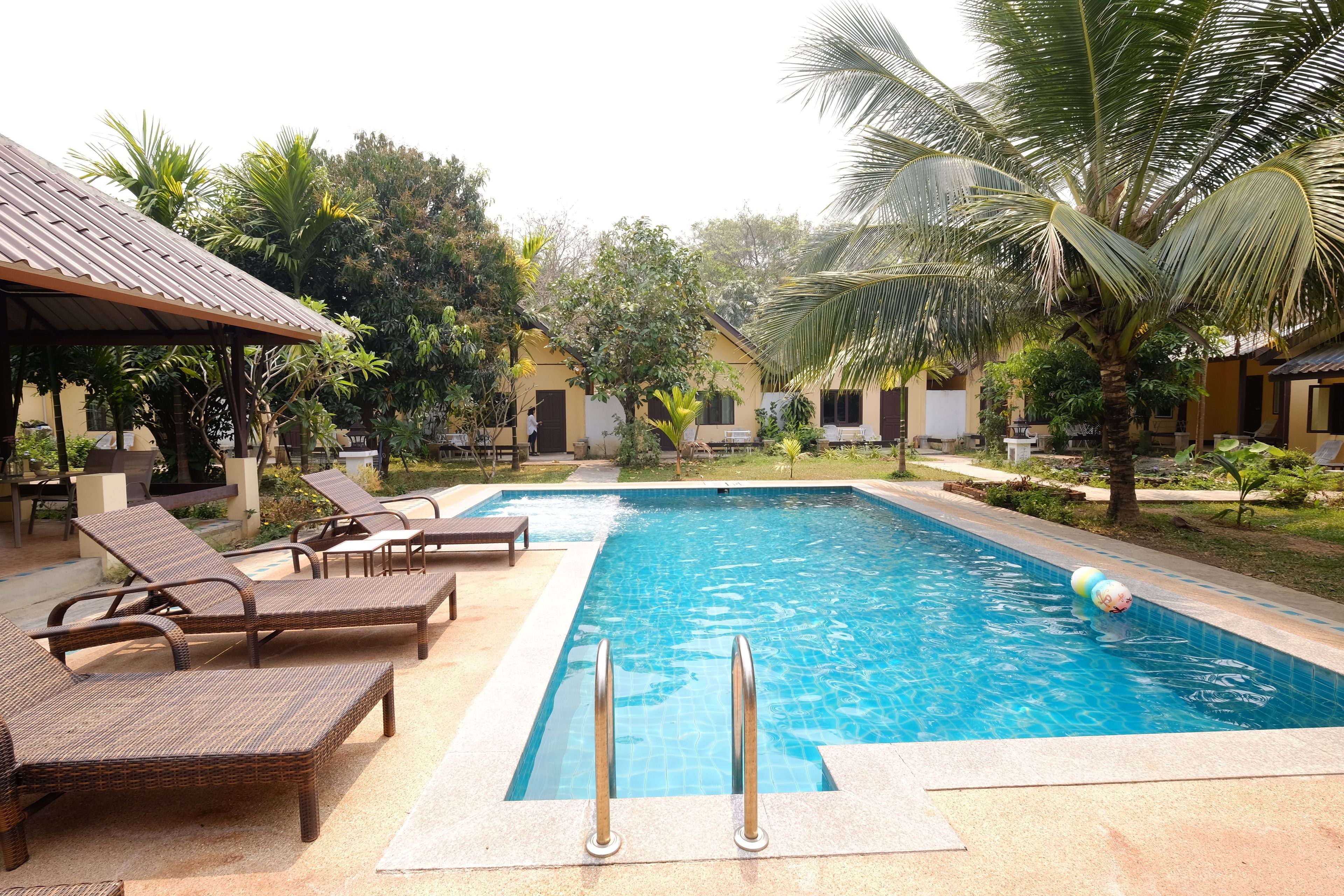 outdoor pool, pool loungers