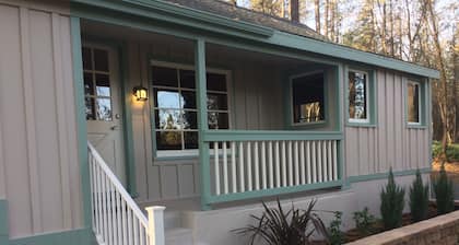 Squirrel's Nest West in private Gold Country location