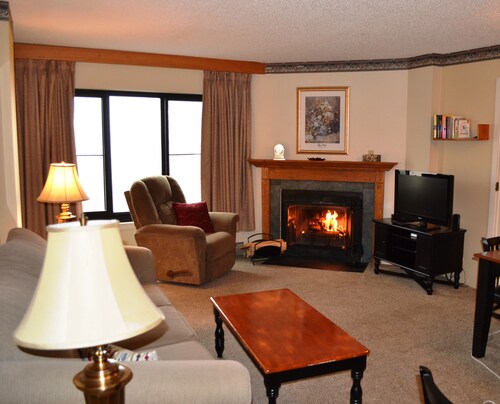 'Silvercreek Escape' 2BR Silvercreek, Ski-in/Ski-out!!!!!          