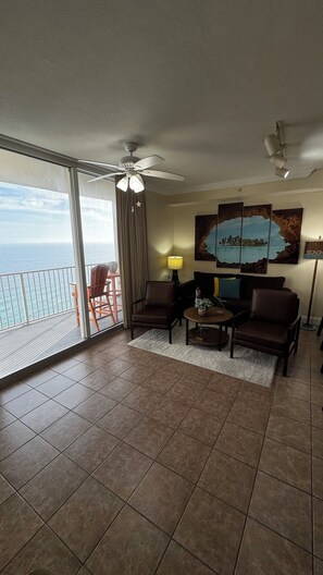 Smart TV y reproductor de DVD 