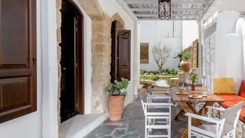 Villa, 2 Bedrooms | Terrace/patio