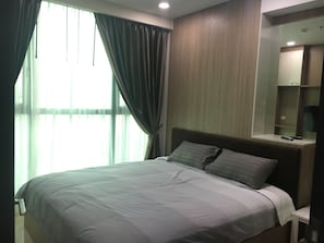 One Bedroom Condo | 1 sovrum, mörkläggningsgardiner och gratis wi-fi