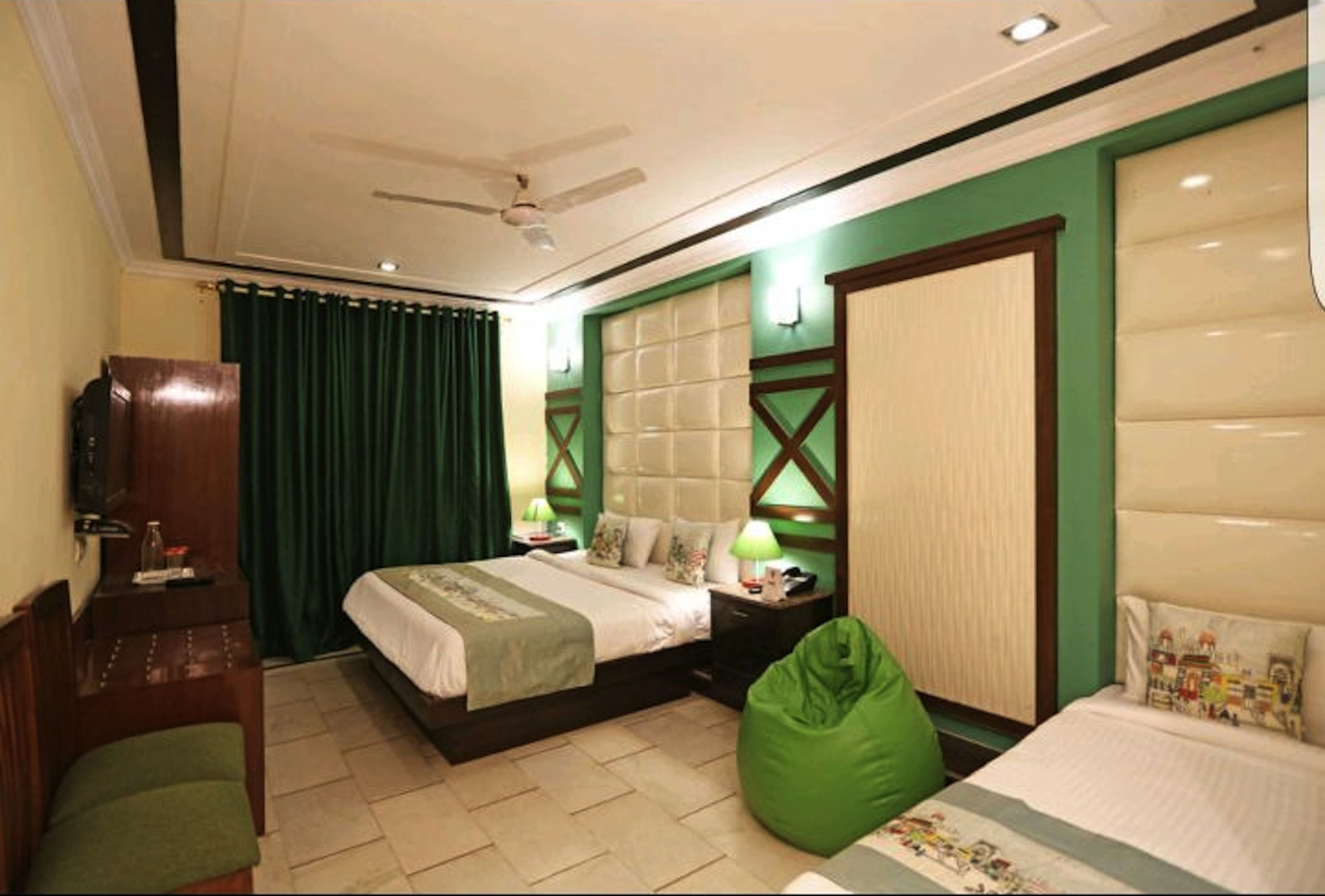Photo - Hotel Unistar