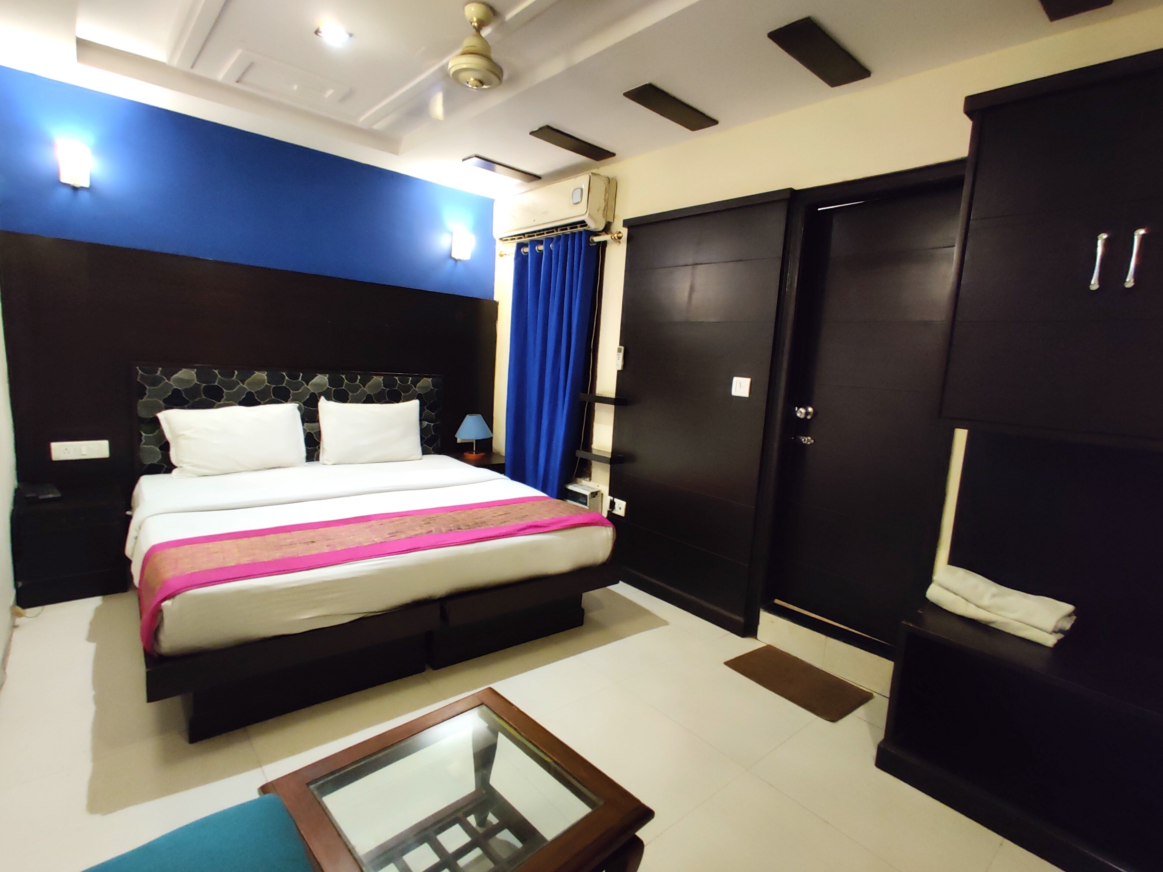 Photo - Hotel Unistar