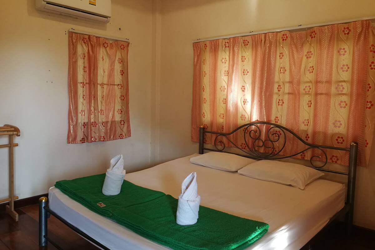 Standard Double Room | Free WiFi