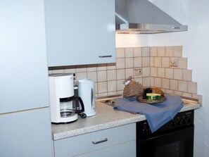 Ferienhaus, 3 Schlafzimmer | Eigene Küche | Kühlschrank, Mikrowelle, Wasserkocher mit Kaffee-/Teezubehör