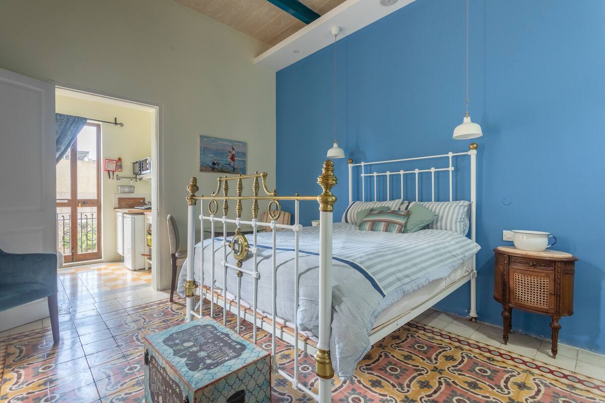 Romantic Triple Room, Kitchenette, Garden View