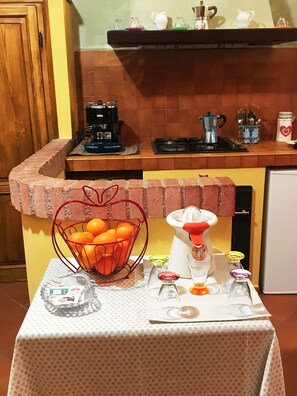 Free daily continental breakfast