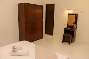 Hochwertige Bettwaren, schallisolierte Zimmer, Bügeleisen/Bügelbrett