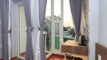 City Double Room, 1 Queen Bed, City View | Balcony