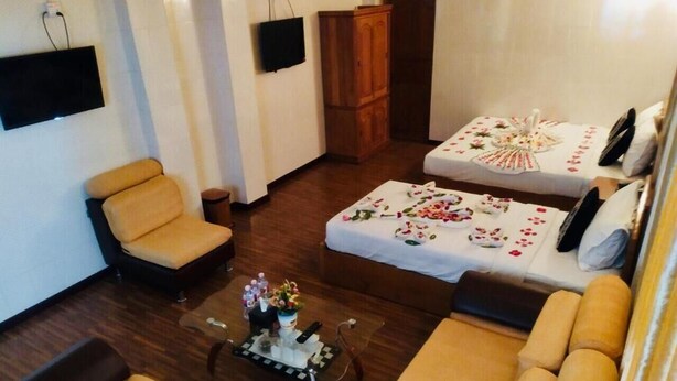 Premium bedding, minibar, desk, iron/ironing board (on request) - Aung Su Pyae Hotel (Nyaung-U)