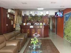 บริเวณนั่งเล่นที่ล็อบบี้