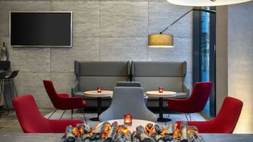 Lobby-Lounge