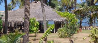 호텔 스타 화이트 니곰보