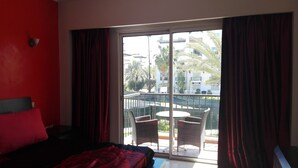 Appartement, 2 chambres, vue piscine