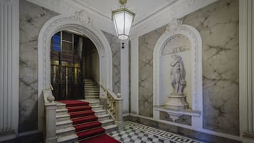 Entrada de la propiedad