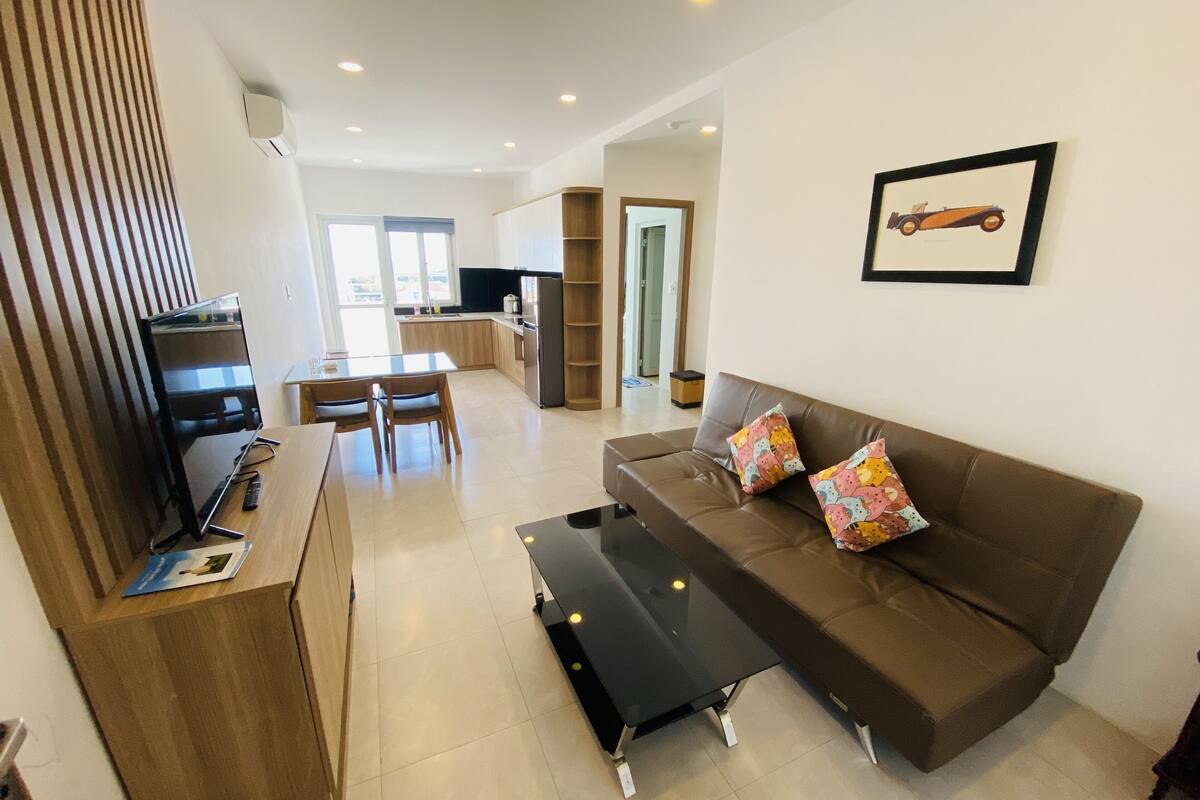 standard apartment | living area | 42-inch flat-screen tv with digital channels, tv
