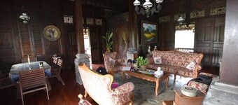 約葛洛爪哇渡假屋