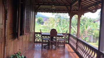 Traditional Villa, 3 Bedrooms | Terrace/patio