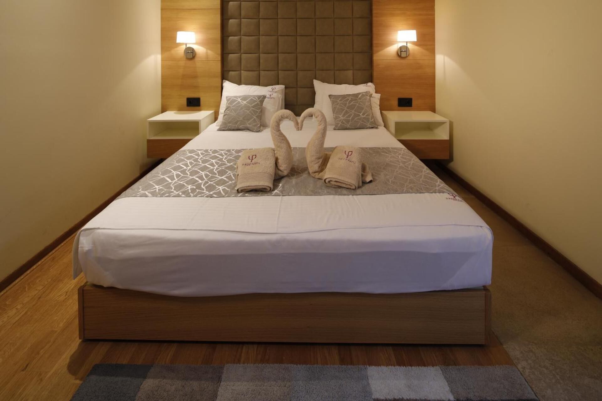 premium bedding, in-room safe, desk, soundproofing