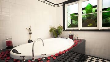 Luxury Cottage, 3 Bedrooms | Bathroom
