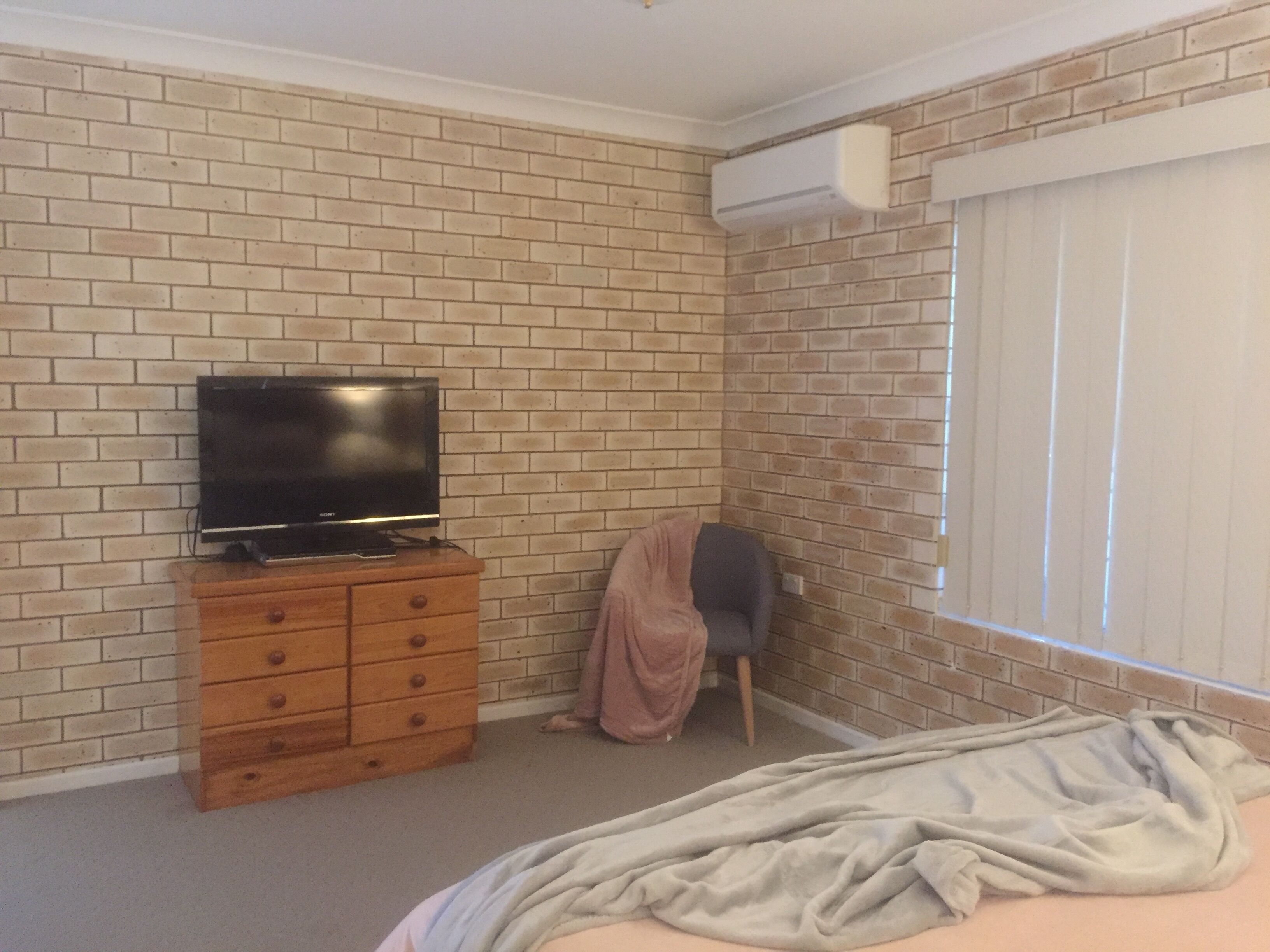 1 bedroom, iron/ironing board, travel cot, WiFi