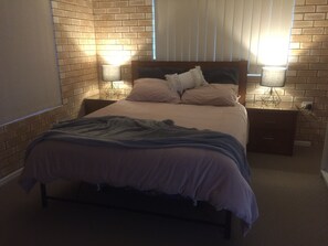 1 bedroom, iron/ironing board, travel cot, WiFi