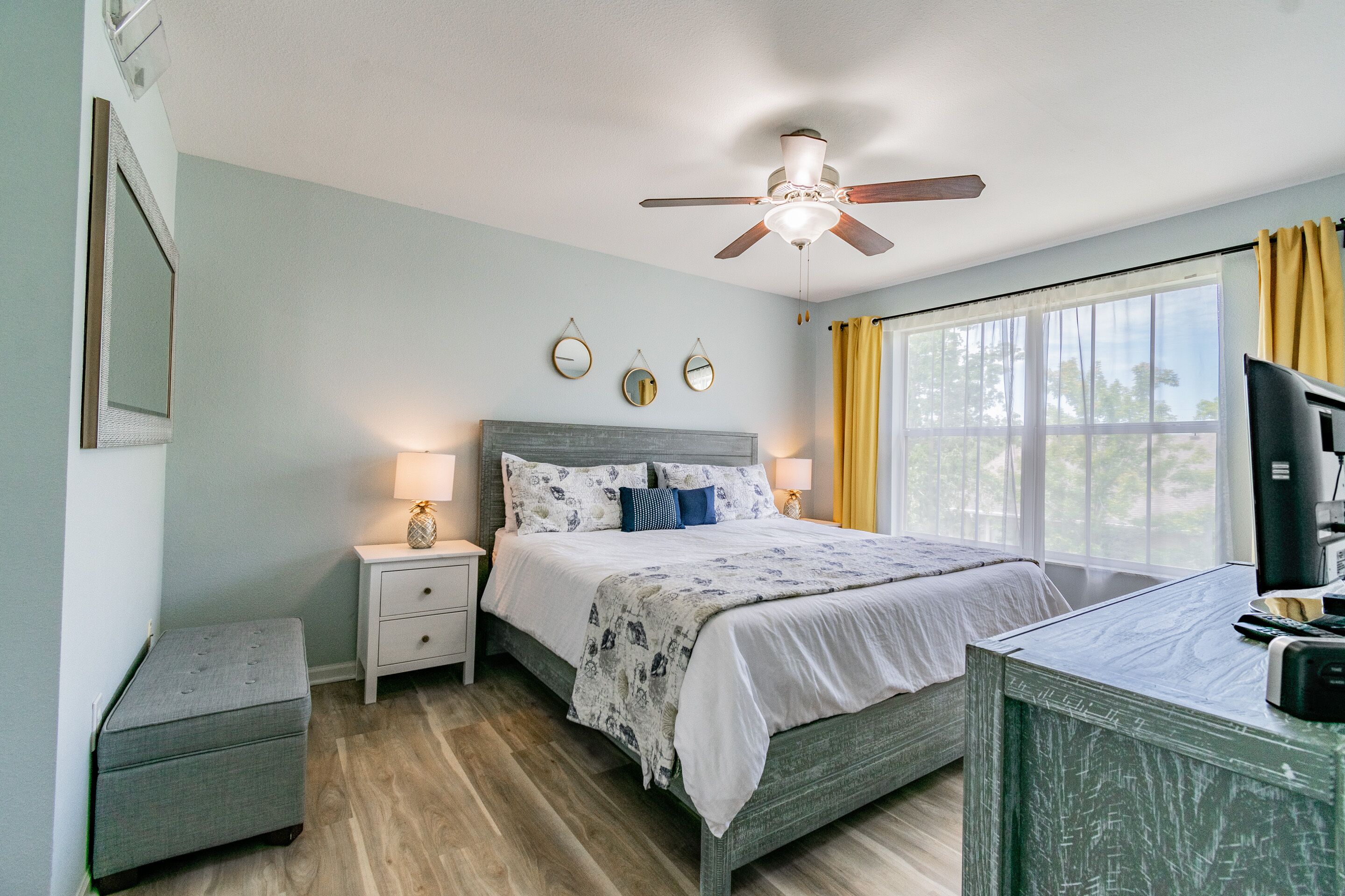 2 bedrooms, desk, iron/ironing board, free WiFi