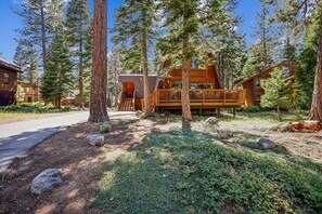 Exterior - Jollymour's Homey Dollar Point Cabin (Tahoe City)