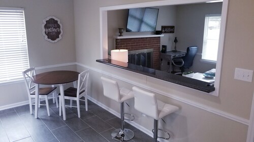 Updated Ranch in S. Charlotte Close to TOP GOLF!