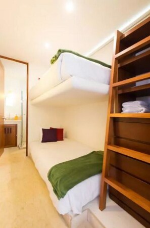 Vila família, 5 quartos | 5 quartos, ferros/tábuas de passar roupa, Wi-Fi de cortesia