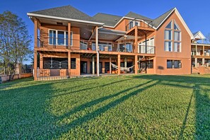 Exterior - Gorgeous Ocean Springs Waterfront Home w/ Dock! (Ocean Springs)
