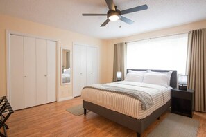 2 Schlafzimmer, Bügeleisen/Bügelbrett, kostenloses WLAN, Bettwäsche