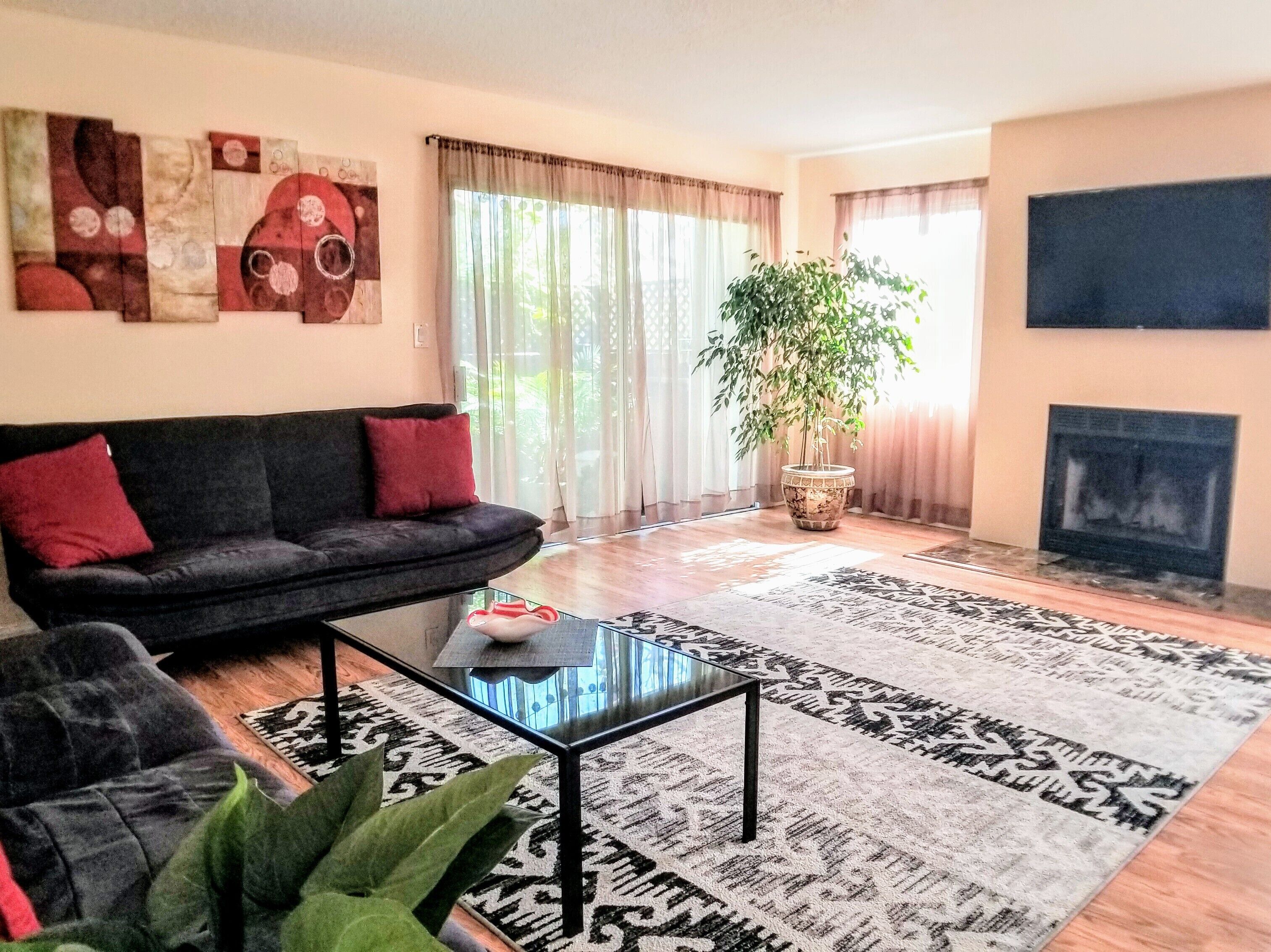 Smart-tv, pejs, musikbibliotek