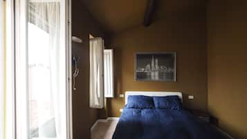 1 bedroom, in-room safe, iron/ironing board, WiFi