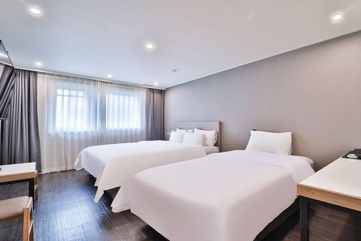 Premier Twin Room | 遮光窗簾/窗簾、免費 Wi-Fi、獨特設計、獨特裝修