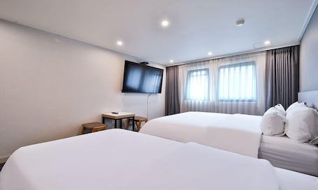 Premier Twin Room | 特色装修、特色家居、遮光窗帘、免费 WiFi