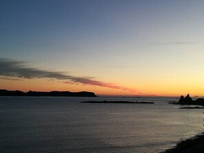 Utsikt mot strand/hav