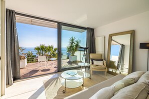 Televisie en een tafeltennistafel