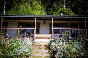Front of property - Buttercuphill B&B (Warburton)