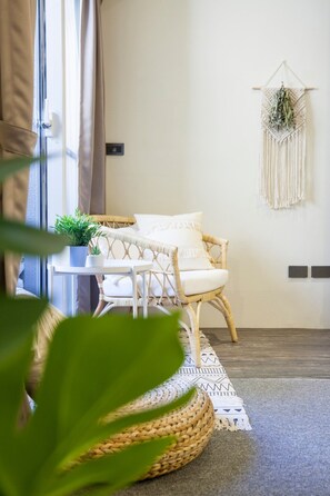 Basic Double or Twin Room | Blackout curtains, rollaway beds, free WiFi, bed sheets - Haus Inn (Taitung)