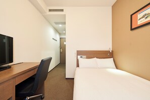 Meja, langsir/tirai gelap terus, seterika/papan seterika, Wi-fi percuma 