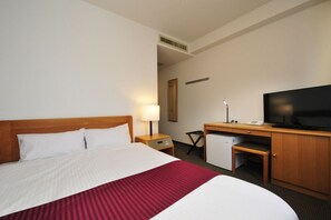 Double Room, Non Smoking | Desk, blackout drapes, iron/ironing board, free WiFi - Hotel Jin Morioka Ekimae (Morioka)