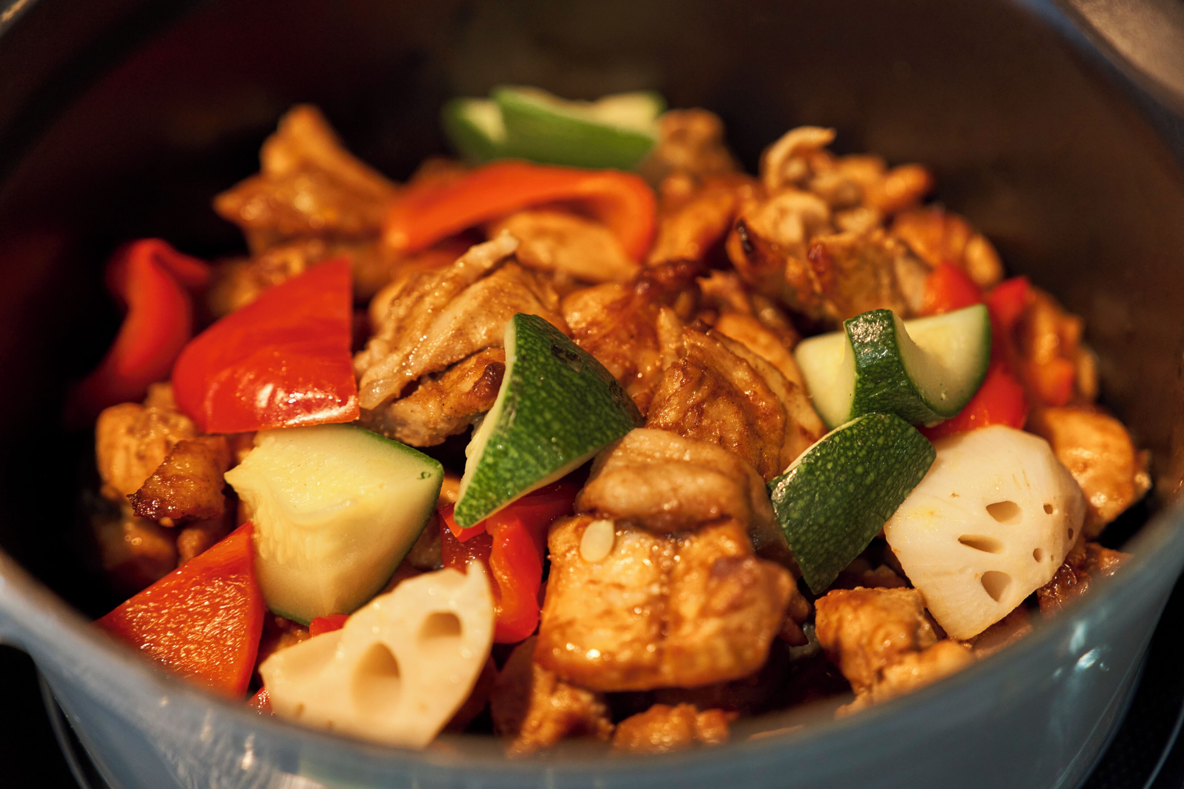 daily buffet breakfast (jpy 1000 per person)