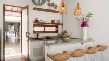 Vila Eksklusif, 2 kamar tidur | 1 kamar tidur, brankas, meja kerja, dan Wi-Fi gratis