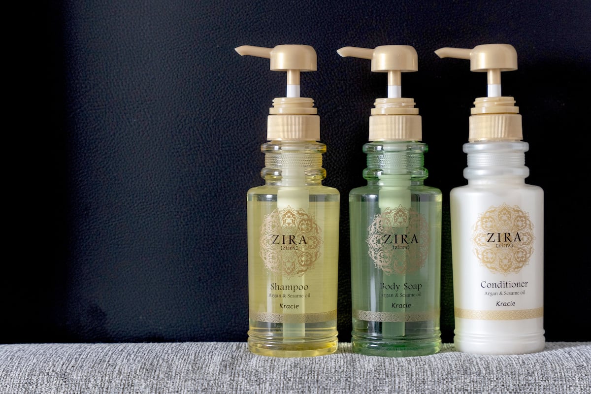 separate bathtub and shower, deep-soaking bathtub, free toiletries